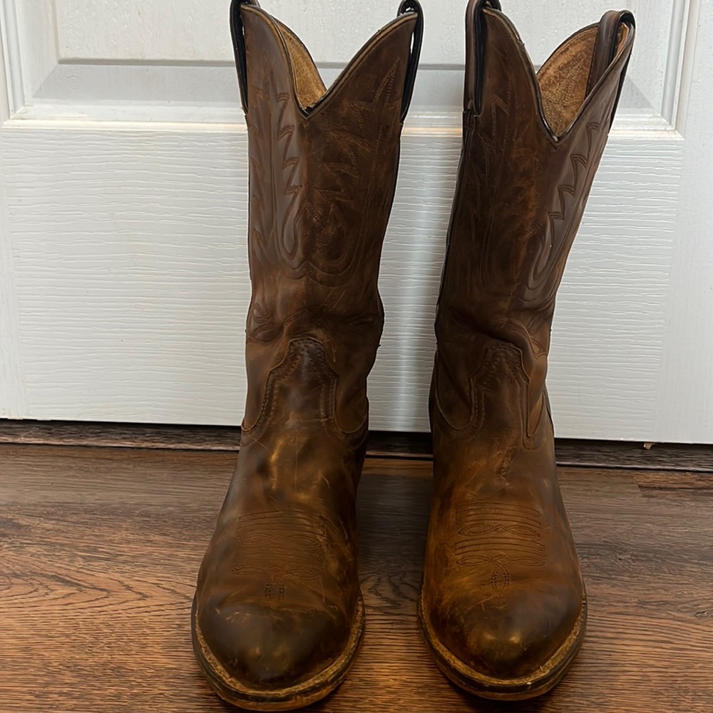 Durango brown cowgirl boots size 9